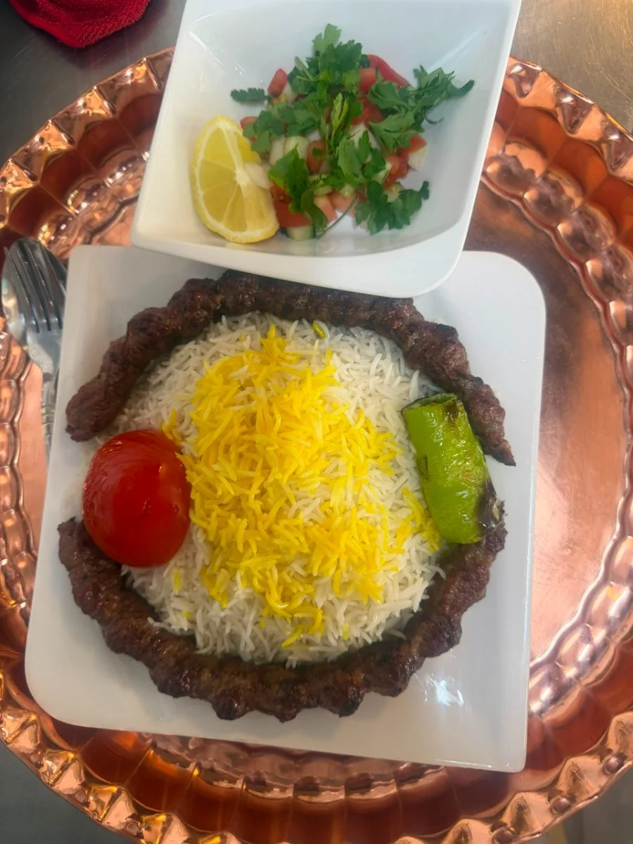 Afghanischer Kebab vom Grill mit Safranreis